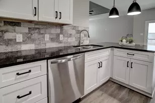 123 S Kanaio Dr, Bastrop, TX 78602 - Photo 10