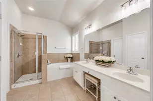 12920 Appaloosa Chase Dr, Austin, TX 78732 - Photo 10