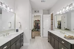 105 Houston Cove, Liberty Hill, TX 78642 - Photo 26