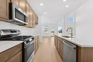 246 Coleto Tr, Bastrop, TX 78602 - Photo 10