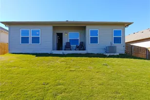 636 Donegal Ln, Georgetown, TX 78626 - Photo 14