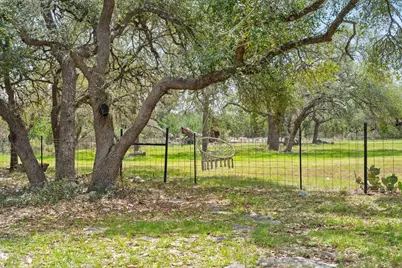 8139 Ozark Drive, San Marcos, TX 78666 - Photo 36
