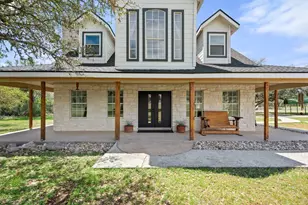 8139 Ozark Dr, San Marcos, TX 78666 - Photo 2