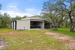 8139 Ozark Dr, San Marcos, TX 78666 - Photo 4