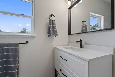 8139 Ozark Drive, San Marcos, TX 78666 - Photo 24