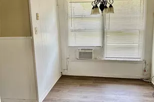 415 E 7th St, Taylor, TX 76574 - Photo 14