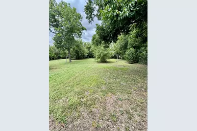 415 E 7th Street, Taylor, TX 76574 - Photo 24