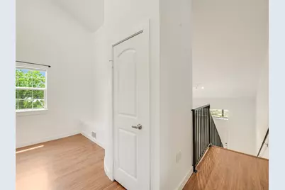 2200 Rosewood Avenue #D, Austin, TX 78702 - Photo 10