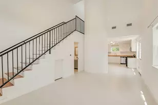 2200 Rosewood Ave, Austin, TX 78702 - Photo 4
