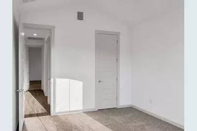 1845 Flying Horseshoe Bend, Georgetown, TX 78628 - Photo 2