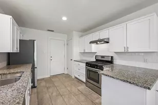 2717 Charlesworth Dr, Austin, TX 78745 - Photo 14