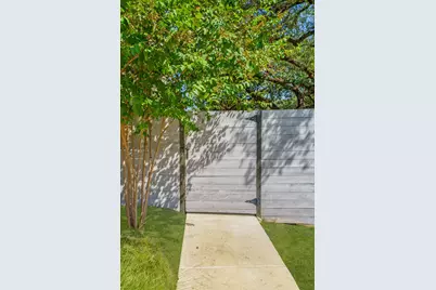 224 Diamondback Drive, Georgetown, TX 78628 - Photo 32