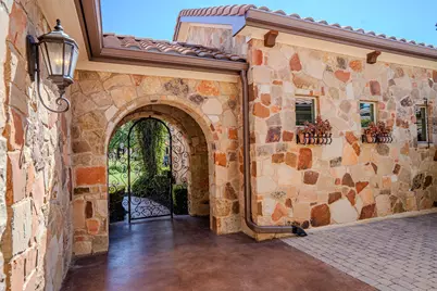 121 Feritti Drive, Lakeway, TX 78734 - Photo 4