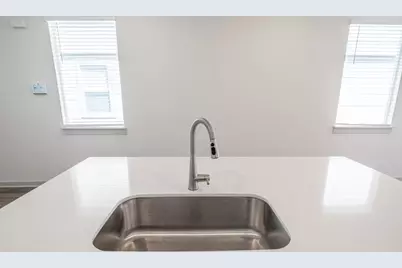 225 New Hampton Way, San Marcos, TX 78666 - Photo 12