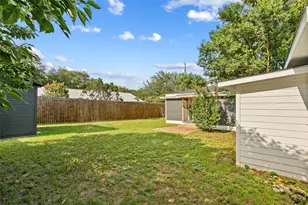 103 N Ave C, Johnson City, TX 78636 - Photo 34