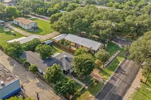 103 N Ave C, Johnson City, TX 78636 - Photo 36