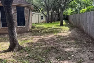 8001 Tallyho Trail, Austin, TX 78729 - Photo 20