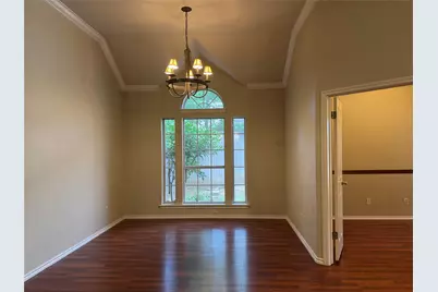 8001 Tallyho Trail, Austin, TX 78729 - Photo 4