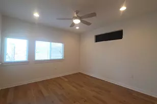 6800 Manchaca Rd, Austin, TX 78745 - Photo 8