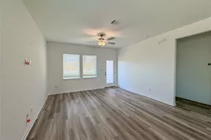 142 Jake Pne Dr, Buda, TX 78610 - Photo 34