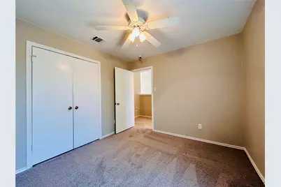 8511 Apple Carrie Cove #B, Austin, TX 78745 - Photo 16