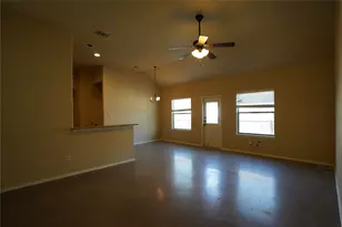 138 Joanne Cv, New Braunfels, TX 78130 - Photo 2