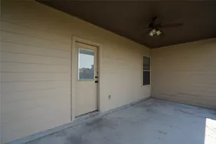 138 Joanne Cv, New Braunfels, TX 78130 - Photo 14