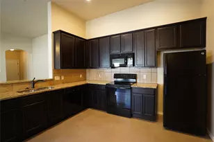 138 Joanne Cv, New Braunfels, TX 78130 - Photo 6