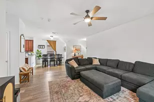 216 La Dera Dr, Liberty Hill, TX 78642 - Photo 2