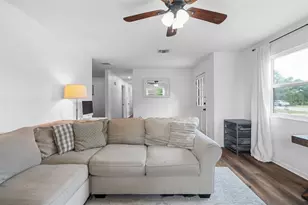 617 Johnson St, Bertram, TX 78605 - Photo 8