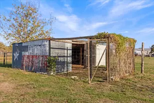 145 Angelia Dr, Cedar Creek, TX 78612 - Photo 28