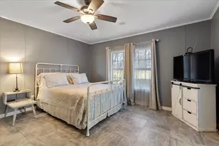 145 Angelia Dr, Cedar Creek, TX 78612 - Photo 12