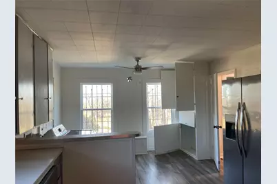 111 W Fowler Avenue W, Killeen, TX 76541 - Photo 20