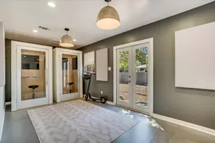 2117 Shoalmont Dr, Austin, TX 78756 - Photo 4