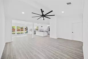 414 Loma Verde St, Buda, TX 78610 - Photo 2