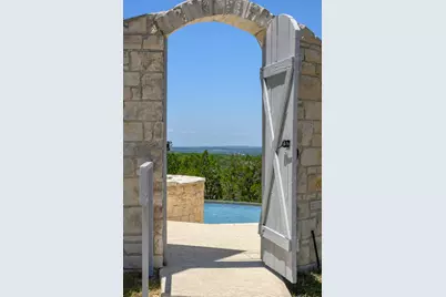 1316 Overland Stage Road, Dripping Springs, TX 78620 - Photo 24