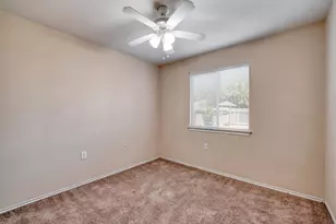 7412 Cayenne Ln, Austin, TX 78741 - Photo 14
