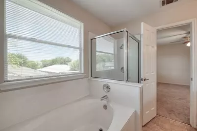 7412 Cayenne Lane, Austin, TX 78741 - Photo 22