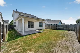 8107 Cottage Rose Dr, Austin, TX 78744 - Photo 38