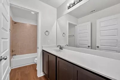 8107 Cottage Rose Drive, Austin, TX 78744 - Photo 18