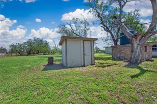 1350 Co Rd 414, Jonesboro, TX 76538 - Photo 32