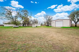 1350 Co Rd 414, Jonesboro, TX 76538 - Photo 38