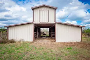 1350 Co Rd 414, Jonesboro, TX 76538 - Photo 30