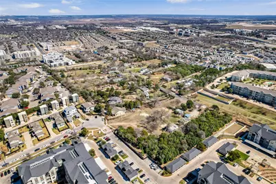 2404 Thrasher Lane, Austin, TX 78741 - Photo 8