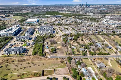 2404 Thrasher Lane, Austin, TX 78741 - Photo 16