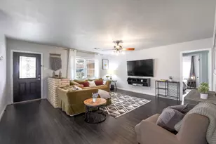 6004 Libyan Dr, Austin, TX 78745 - Photo 6