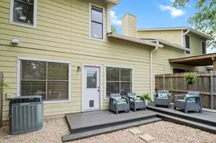 512 Eberhart Ln, Austin, TX 78745 - Photo 22