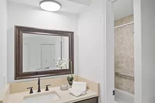 512 Eberhart Ln, Austin, TX 78745 - Photo 20