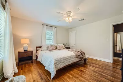 1215 Payne Avenue, Austin, TX 78757 - Photo 12