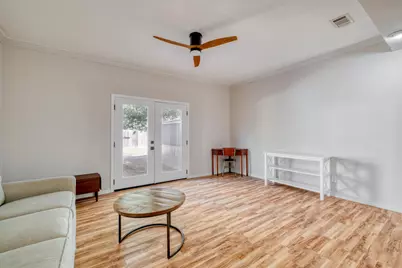 1409 Burns Boulevard, Taylor, TX 76574 - Photo 14